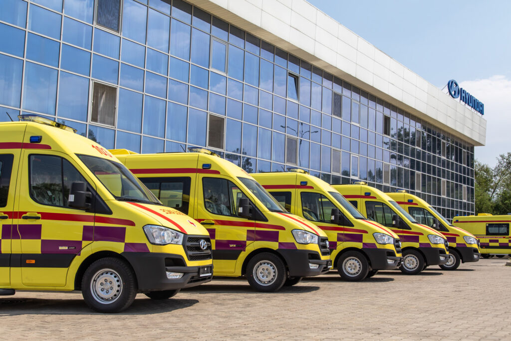807 машин скорой помощи доставят казахстанским врачам - АКАБ